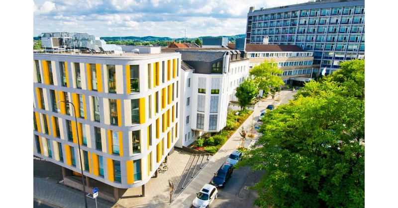 Hoch hinaus für das perfekte Drohnenfoto unseres Hauses