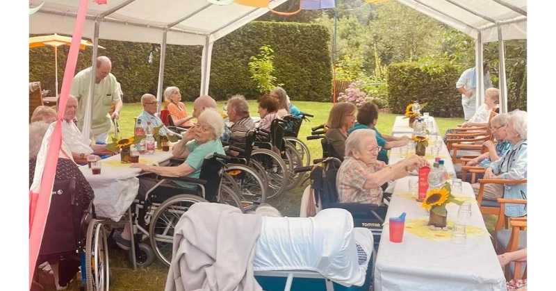 Sommerfeste in unserem schönen KUNA Garten sind immer beliebt 