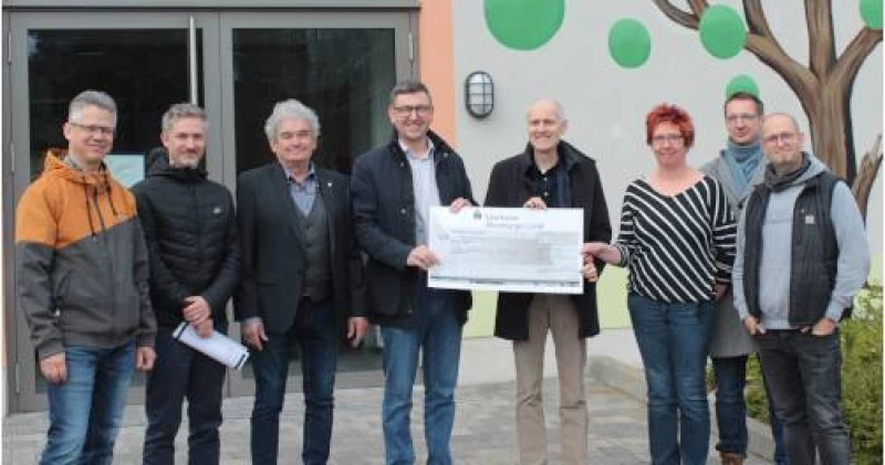 Spendenübergabe durch den Lions Club Altenburg